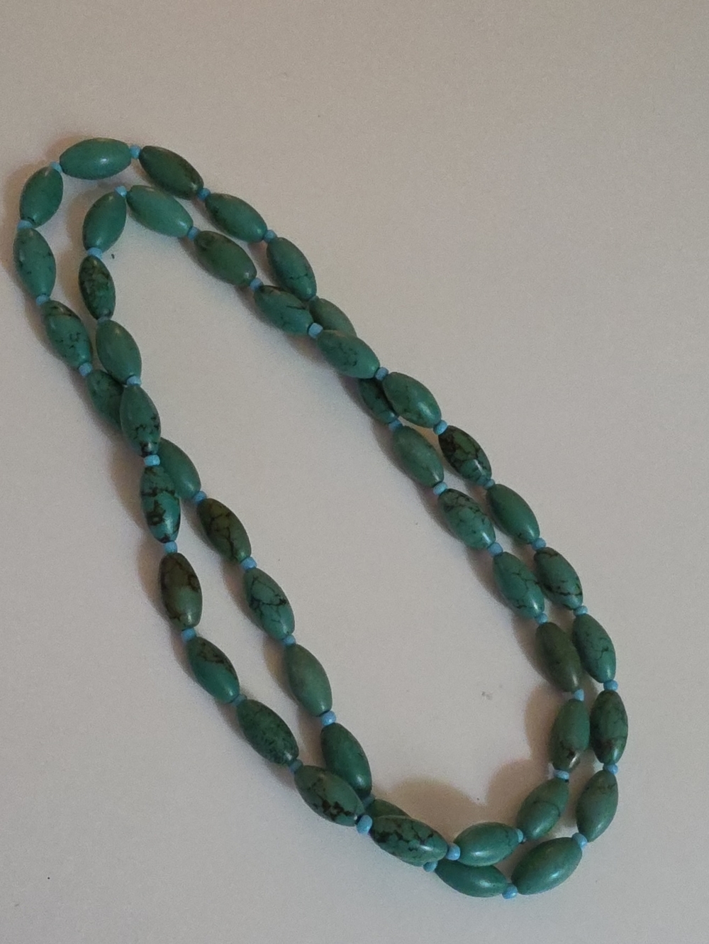 32" Turquiose Oval Matrix Beaded Necklace